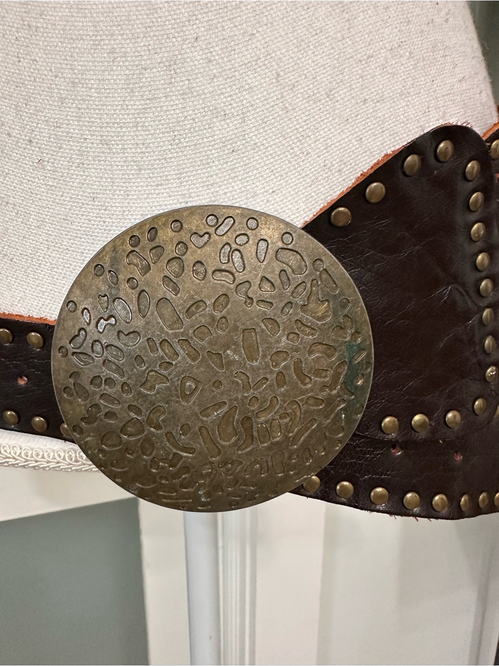 Vtg Y2K Brown Leather Wide Studded Belt Oversized Round Buckle Boho Western GUC - Picture 2 of 9